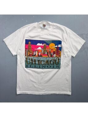 Chicago Windy City Sunshine VTG T Shirt 90s Y2K Sears Tower Homage Graphic Love
